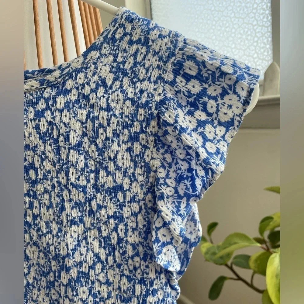 Lost & wander / shortsleeve shirt / blue and white / size small - Picture 4 of 5